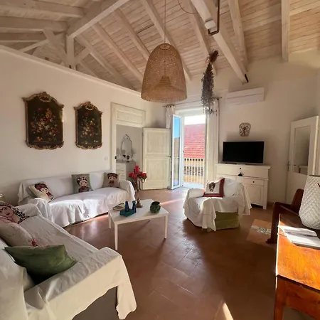 Apartamento Tra Vicoli E Palazzi