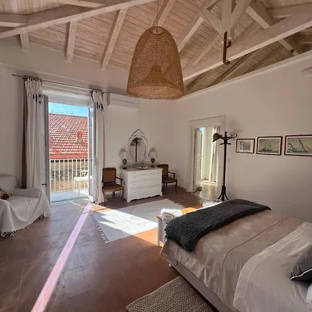 Tra Vicoli E Palazzi Apartamento *